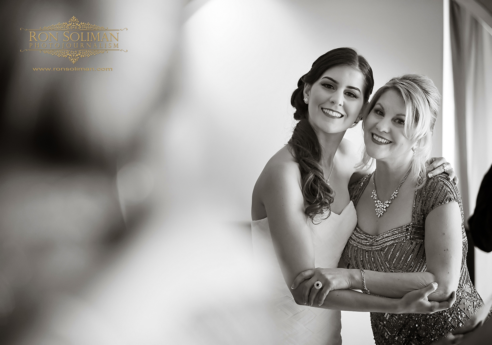 bride and her mother