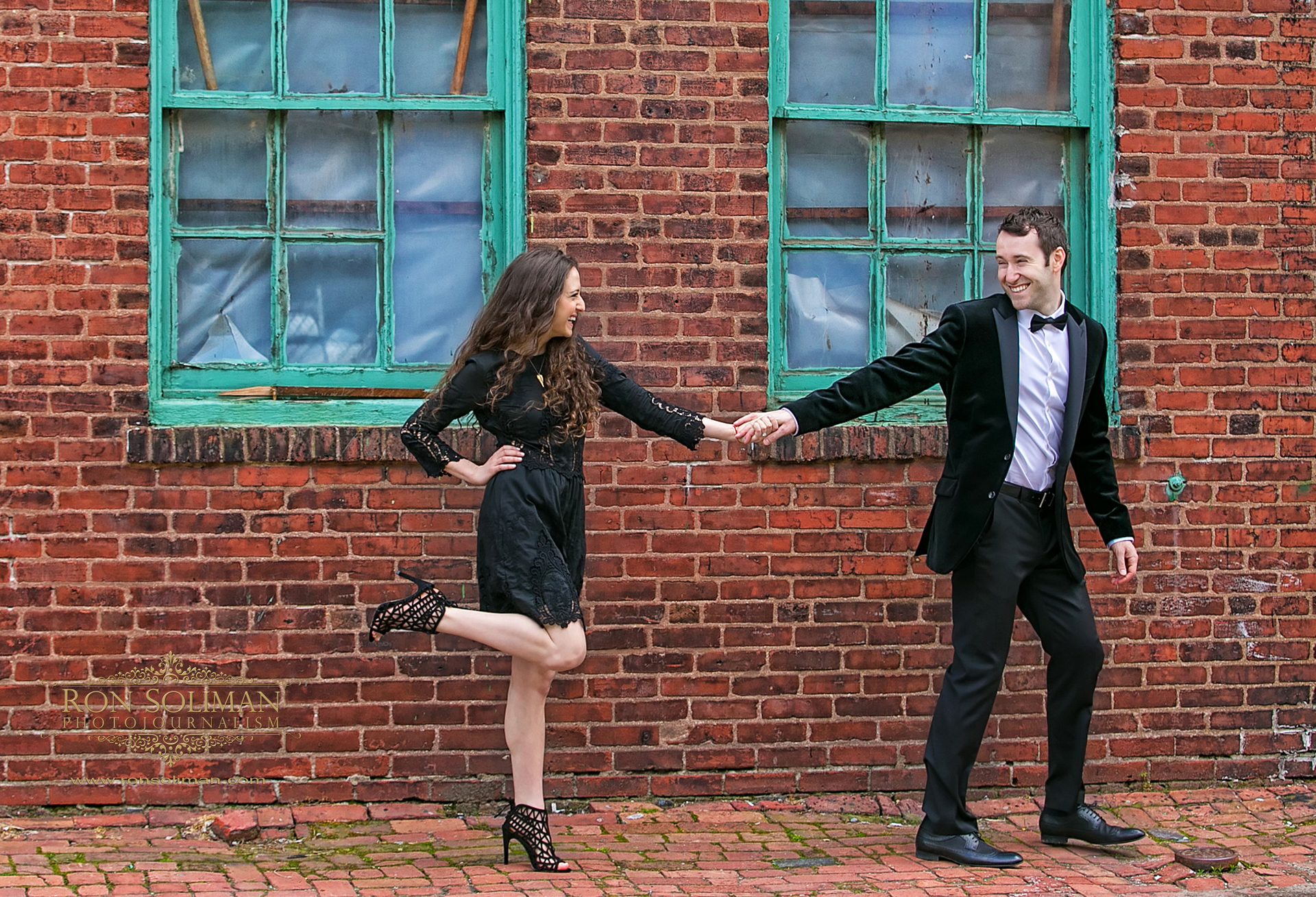 elfreth's alley engagement photos