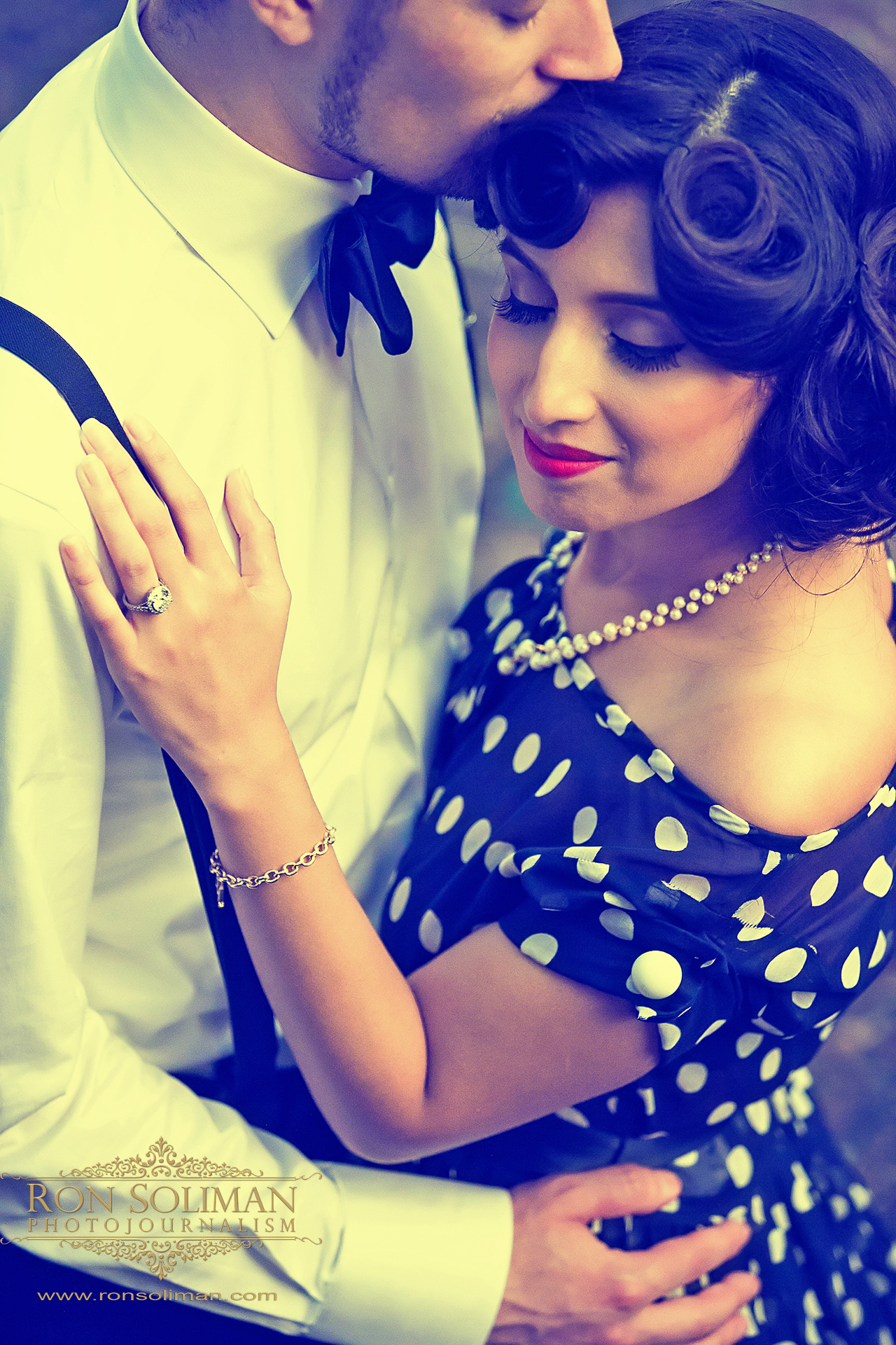 VINTAGE INSPIRED ENGAGEMENT PHOTO