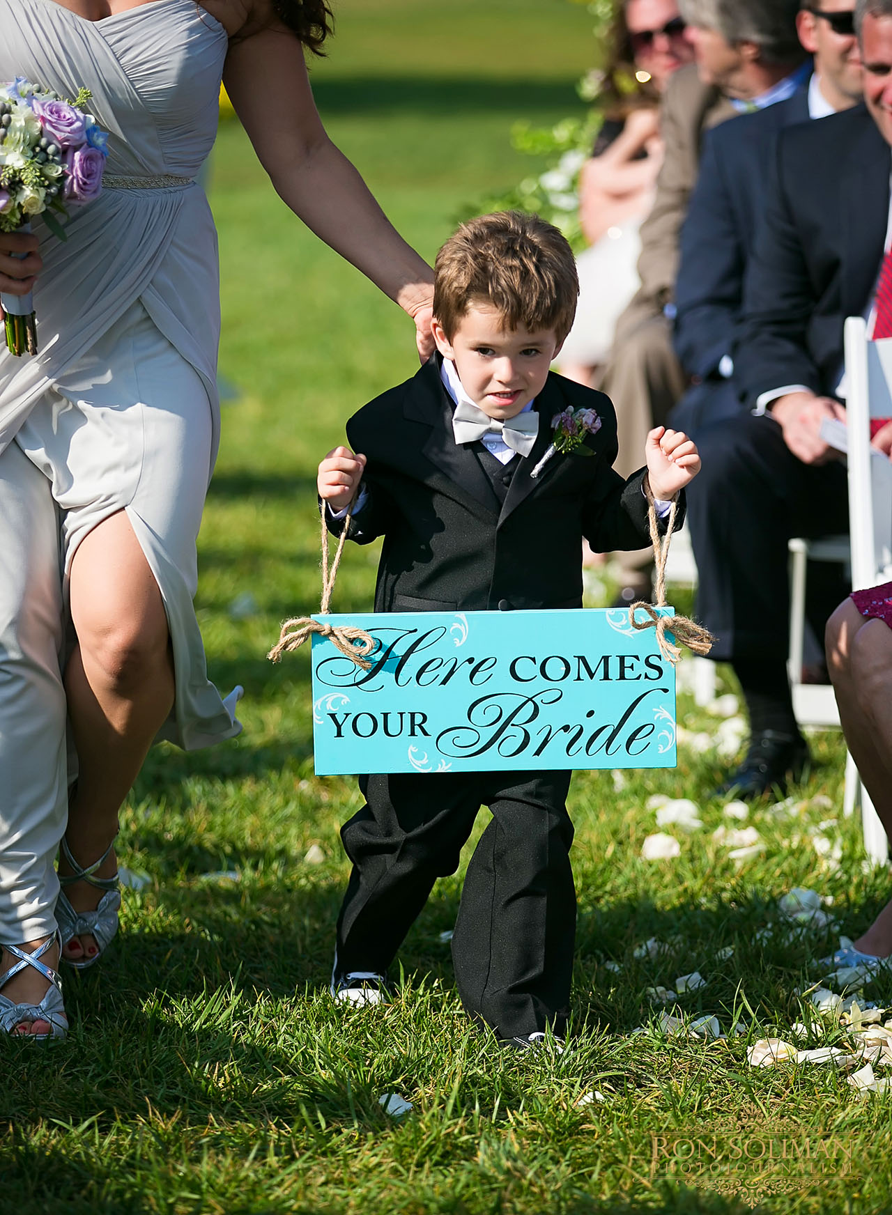 funny ring bearer photo