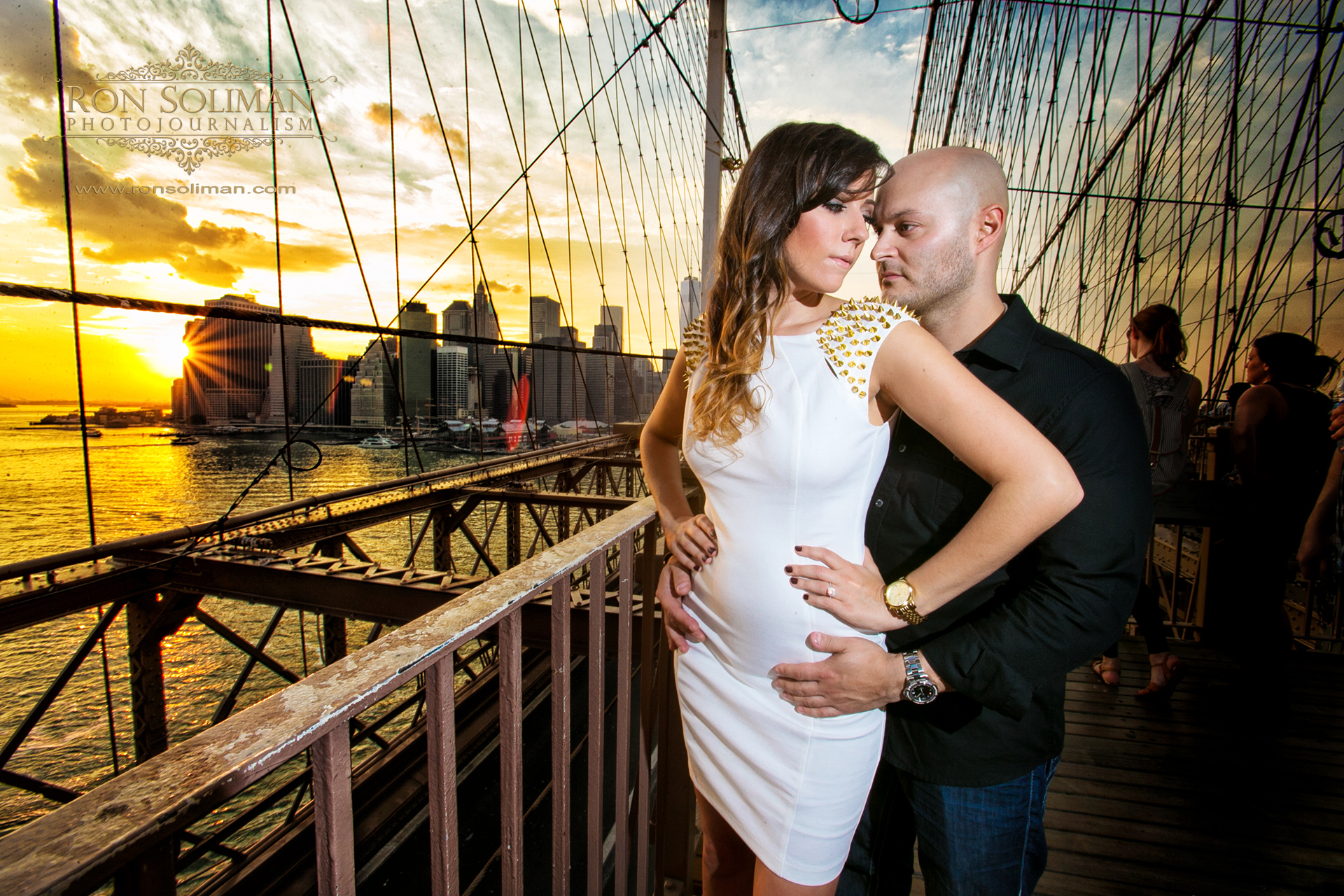 BROOKLYN BRIDGE ENGAGEMENT PHOTOS