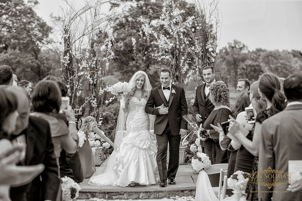 park savoy outdoor wedding ceremony