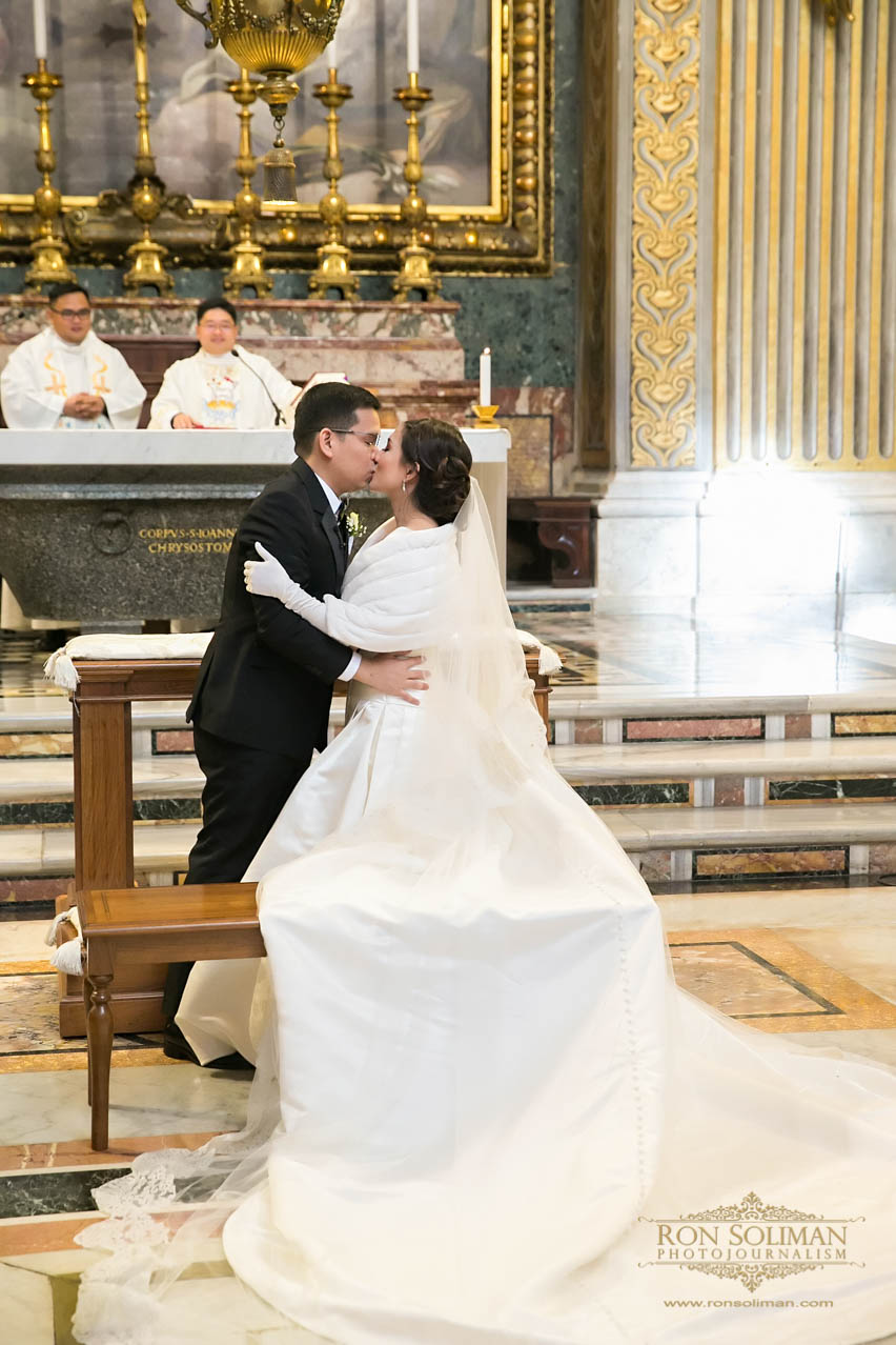 Cappella del Coro Vatican Wedding photos