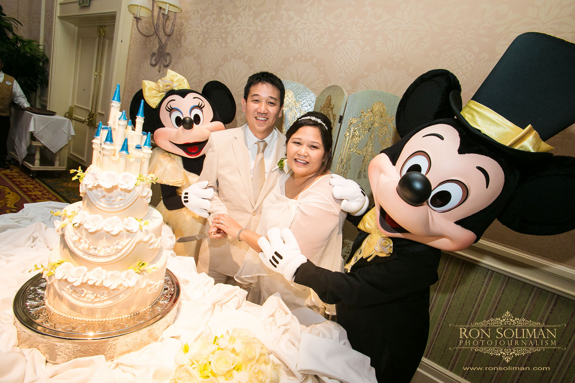 mickey mouse wedding