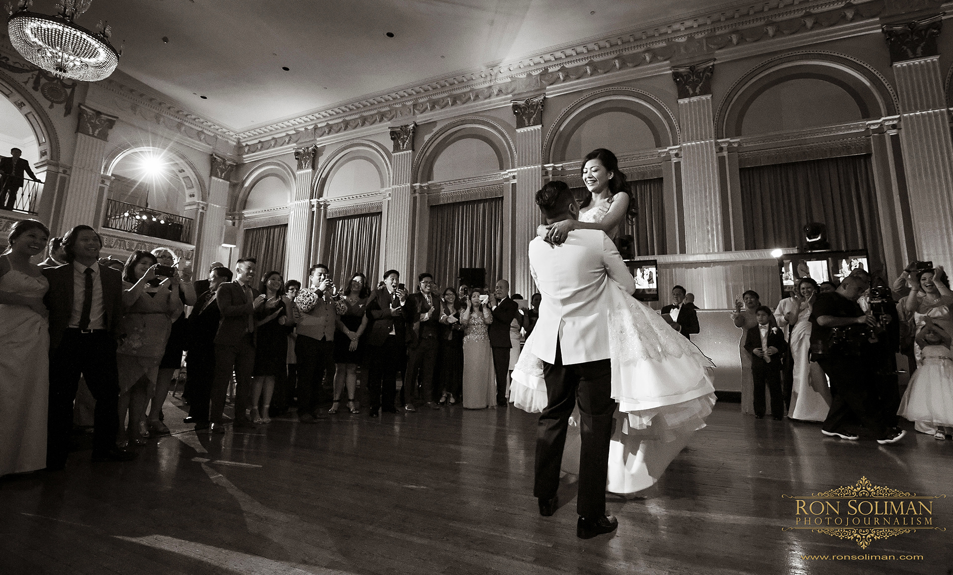 Best wedding first dance photos